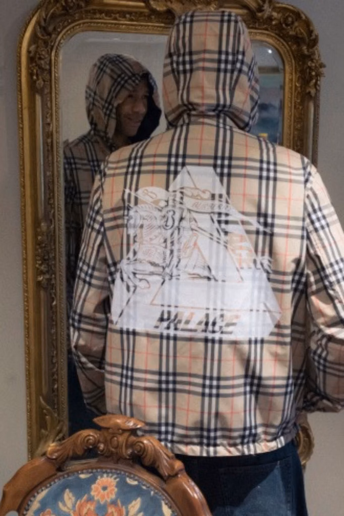 Burberry e Palace lançam colaboração