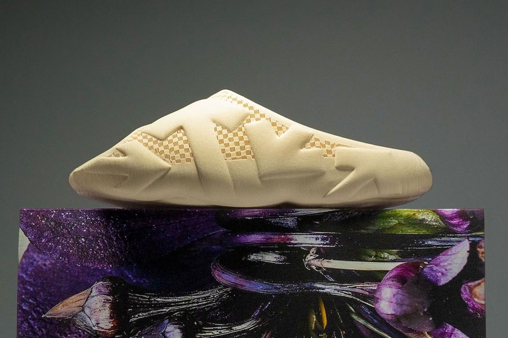 Off-White e Zellerfeld lançam slide impresso em 3D