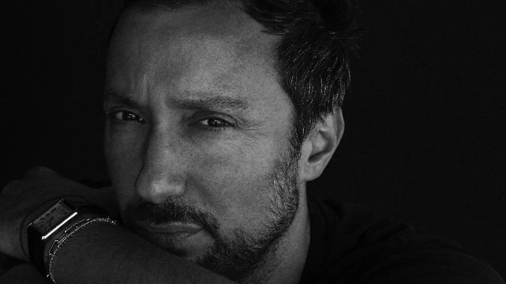 Anthony Vaccarello deixa direção criativa da Saint Laurent