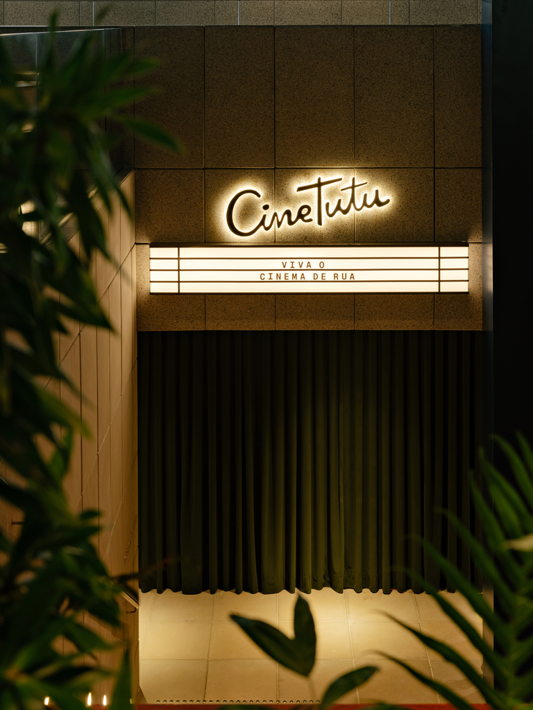 O Cine Tutu é o primeiro cinema de rua da Vila Madalena