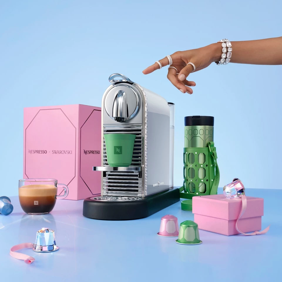 Nespresso e Swarovski lançam coleção de fim de ano com cristais